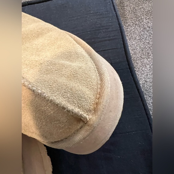 UGG Tazz Platform Slippers - Picture 6 of 6